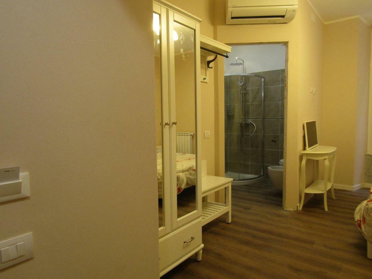 Tourist Point La Spezia Hotel Екстериор снимка