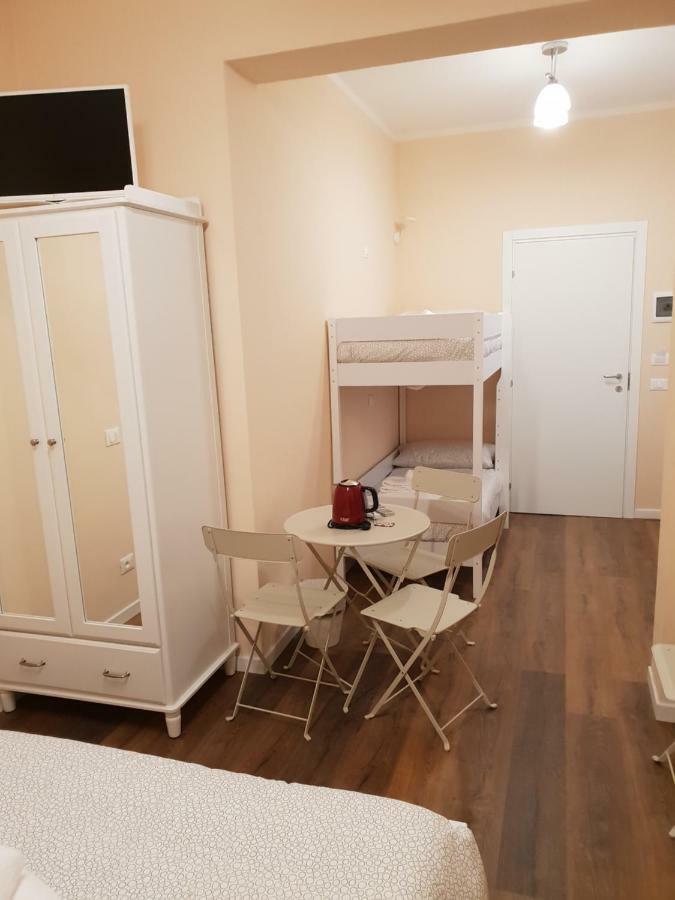 Tourist Point La Spezia Hotel Екстериор снимка